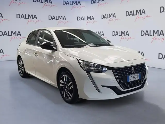 Peugeot 208 view 7