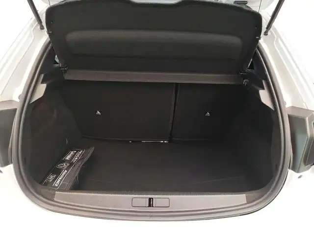 Peugeot 208 view 15