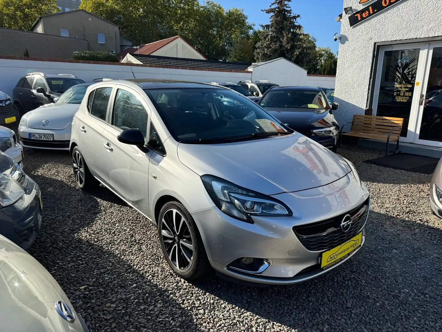 Opel Corsa Color Edition ecoFlex *Panoramadach, Xenon, SHZ* Grau - 2
