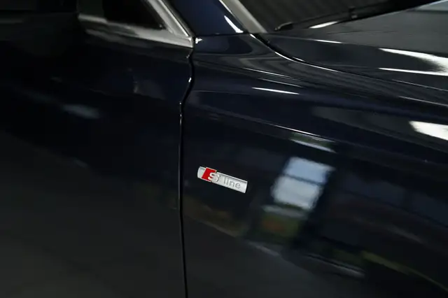 Audi A6 view 13