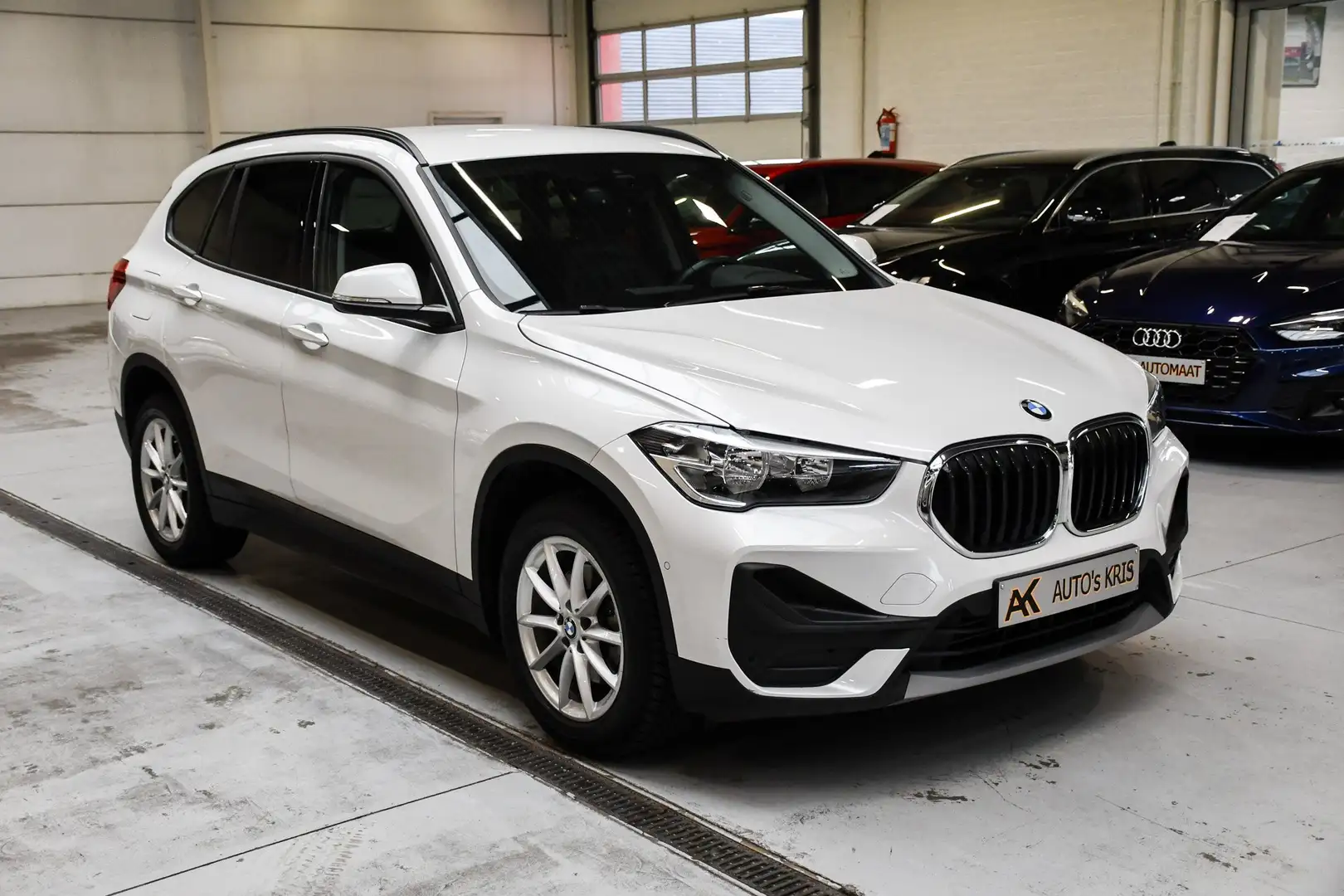 BMW X1 X1 sDrive18i Business - LEDER / NAVIGATIE / PDC/CC Blanc - 2