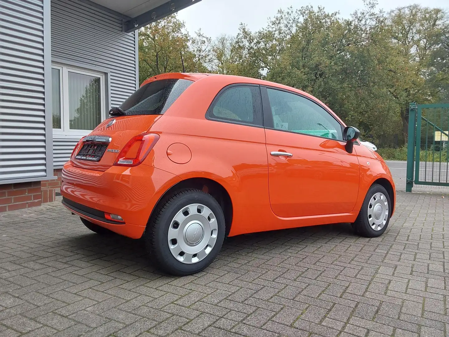 Fiat 500 1.0 Mild Hybrid PDC/KLIMA/NEBEL 51 kW (69 PS), ... Orange - 2
