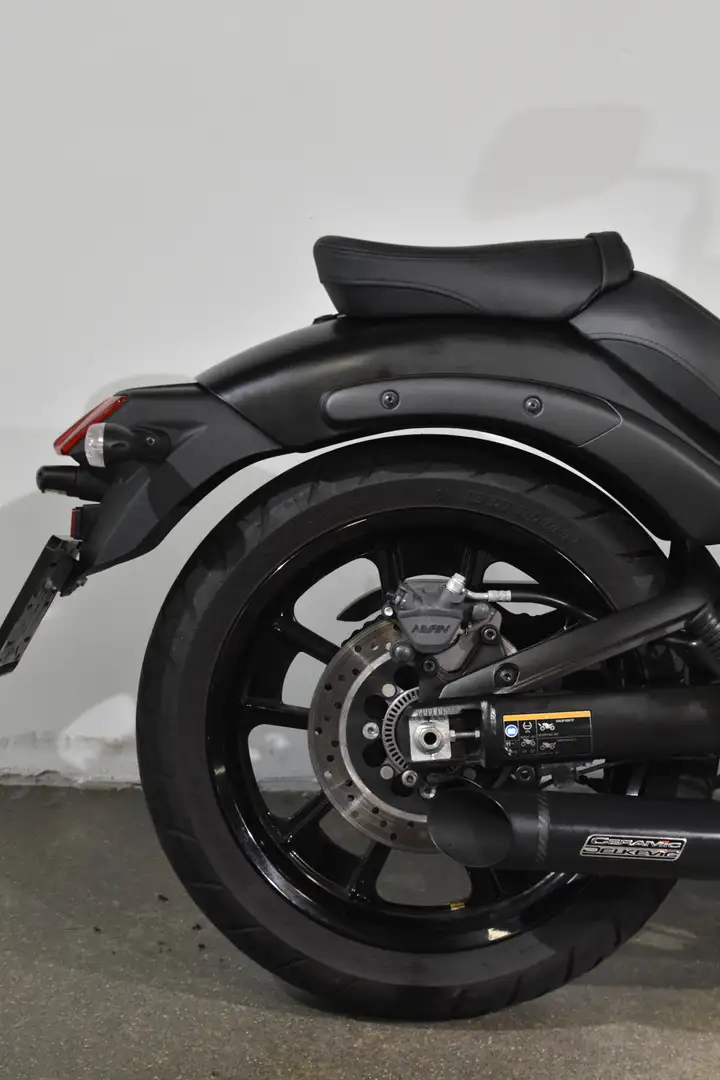 Kawasaki Vulcan S - 2
