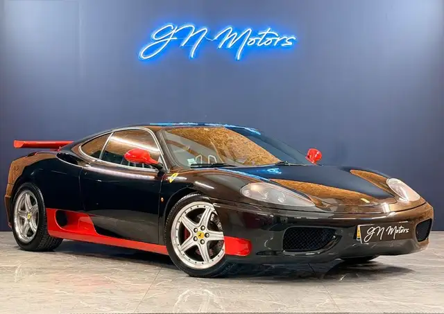 Ferrari 360 f1 siéges carbon avec harnais aileron novitec rosso -