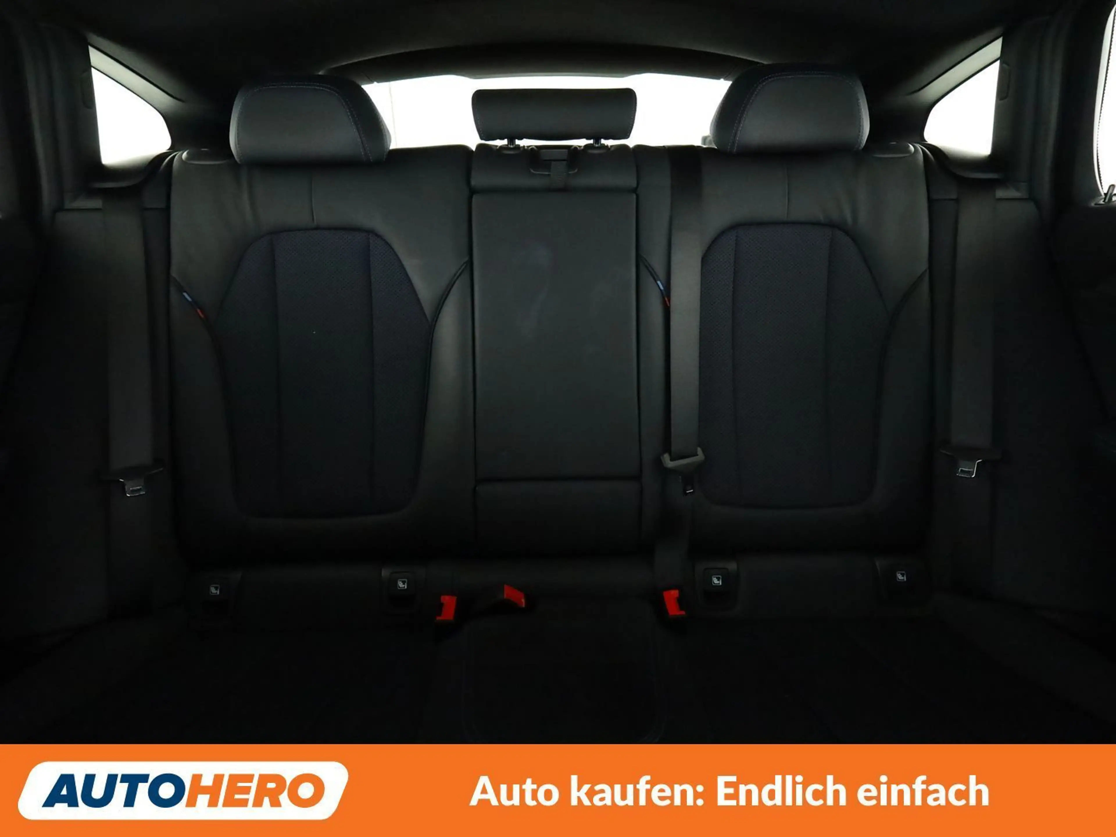 BMW X4 xDrive 20i M Sport — photo 15