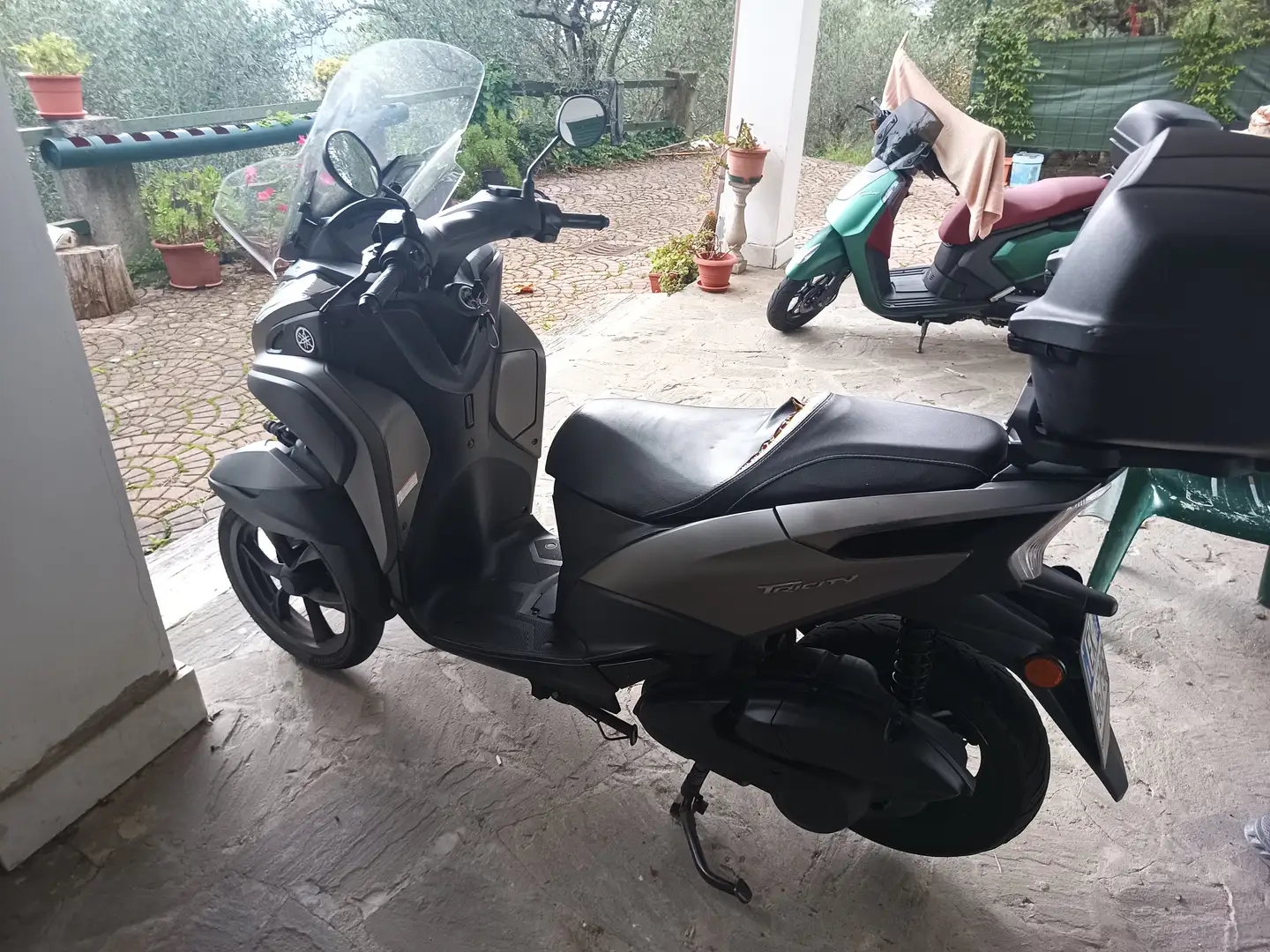 Yamaha TriCity Nero - 2