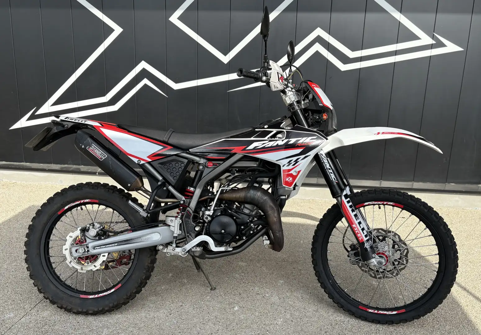 Fantic Blanc - 1