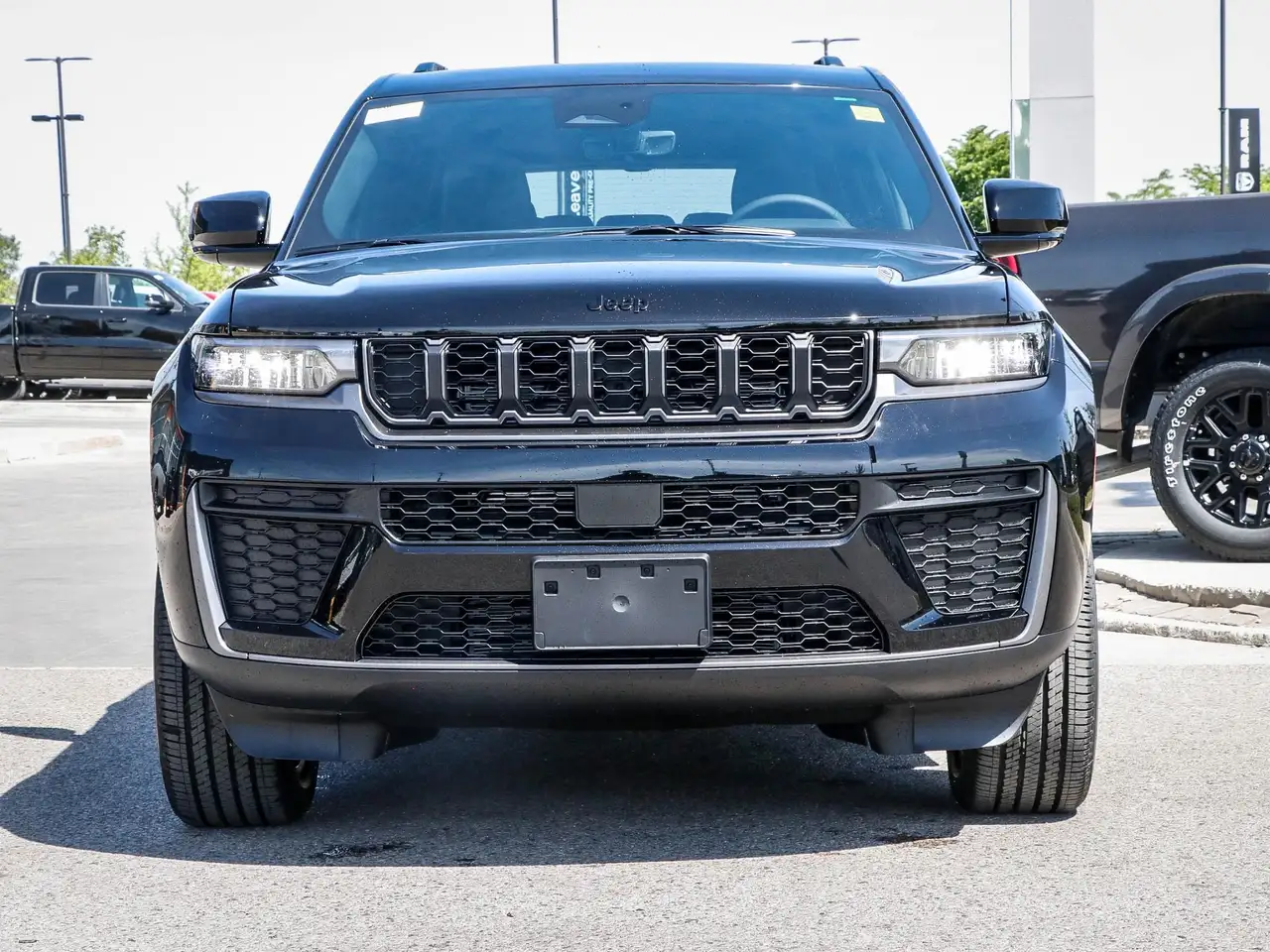 Jeep Grand Cherokee снимка Jeep Grand Cherokee