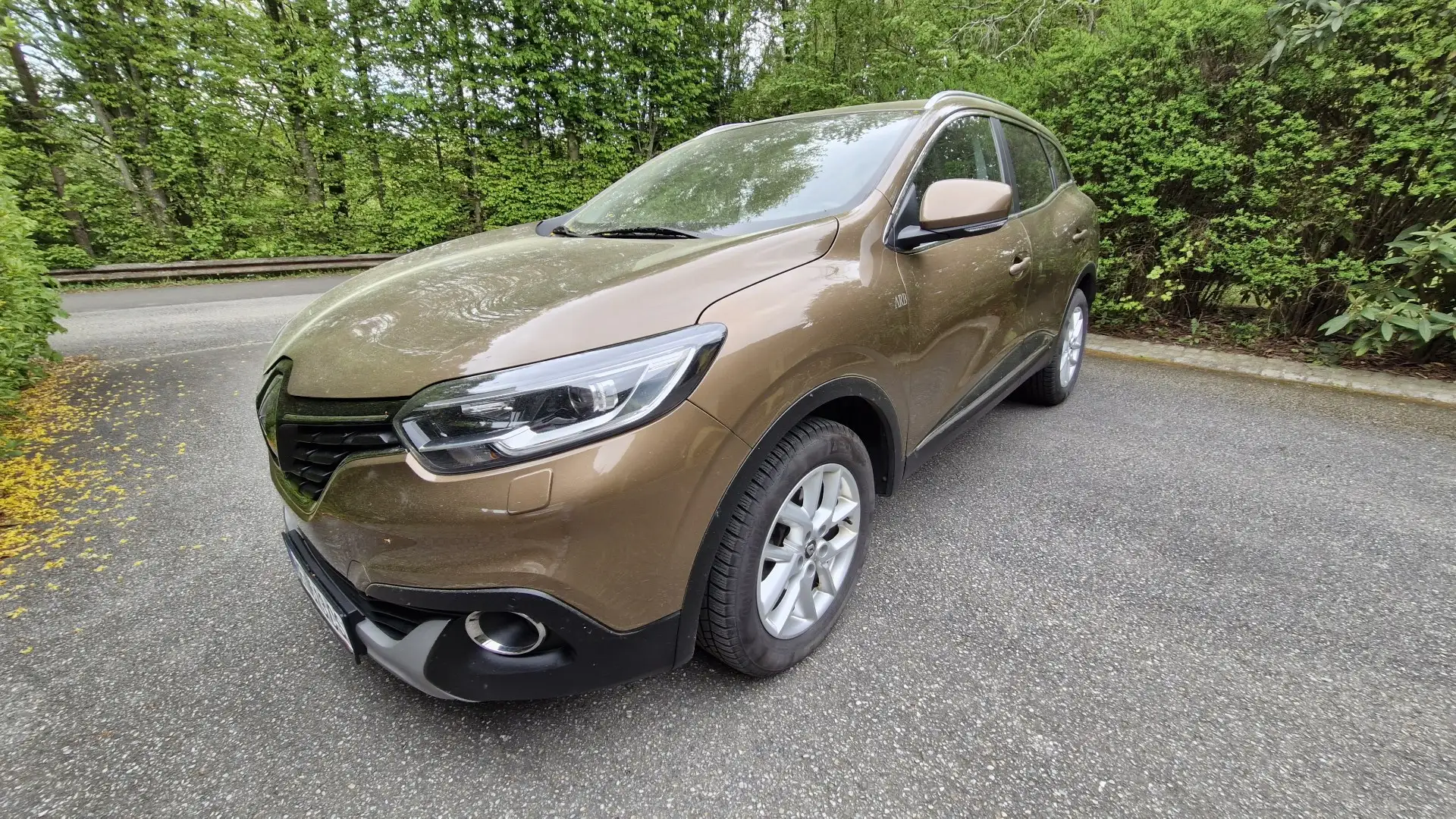 Renault Kadjar Automatic | 8-fach bereift | Service gepflegt - 2