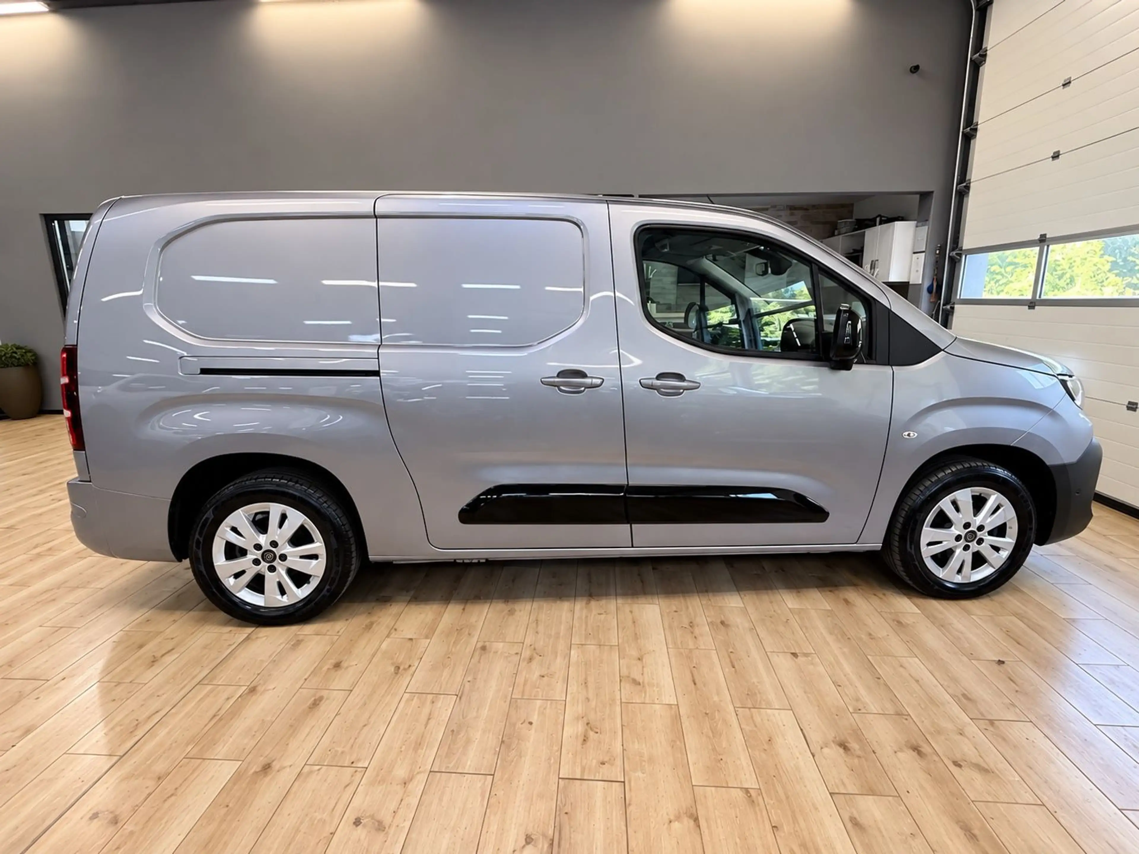 Peugeot Partner L2H1/XL Kastenwagen/1.Hd/Navi/ACC/Kamera — photo 7