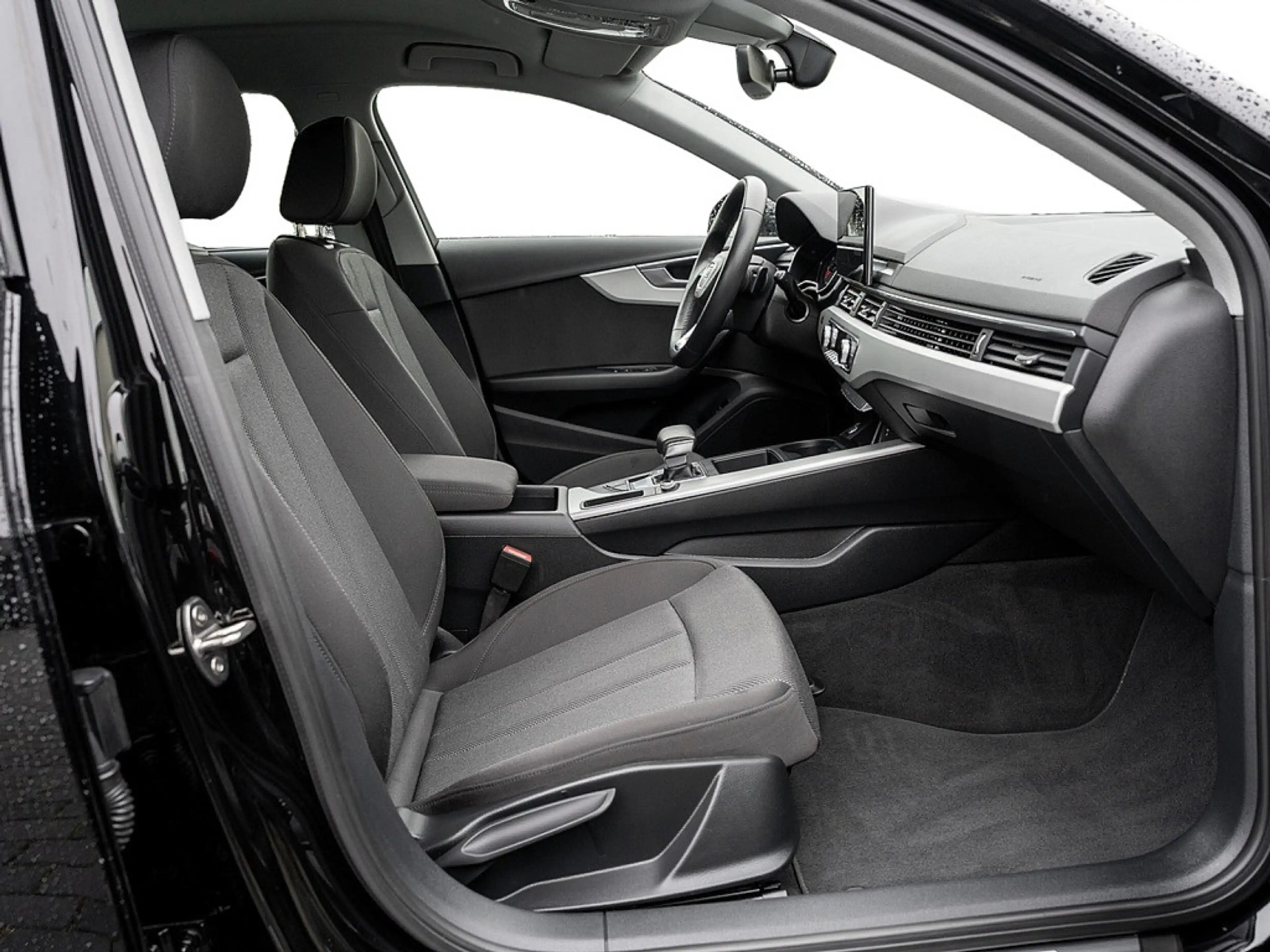 Audi A4 Avant 35 TFSI AHK HUD LED SHZ PDC NAVI ACC — photo 3