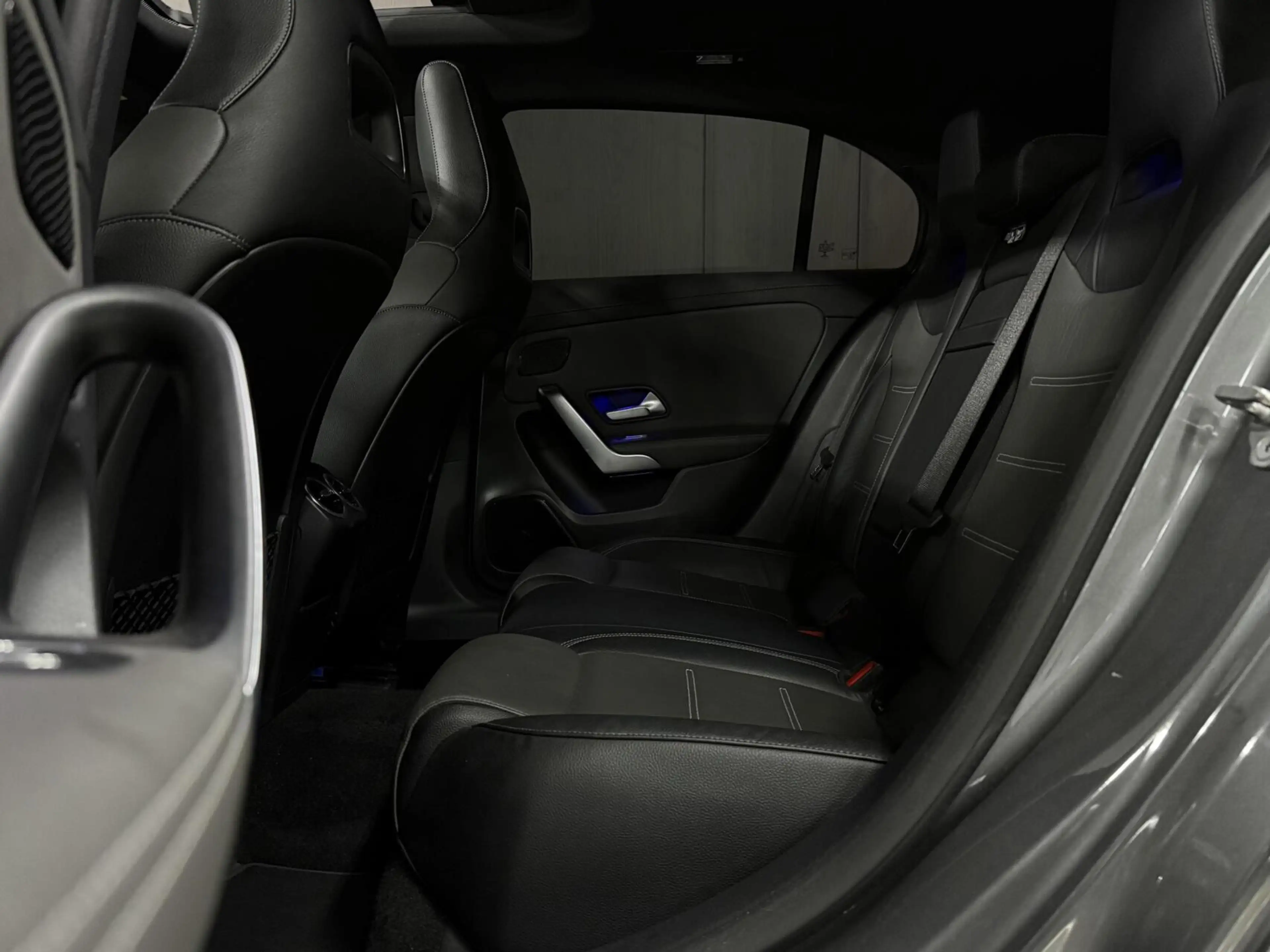 Mercedes-Benz A 180 AMG|PANO|SFEER|KEYLESS|LED|CRUISE|WIDESCREEN — photo 5