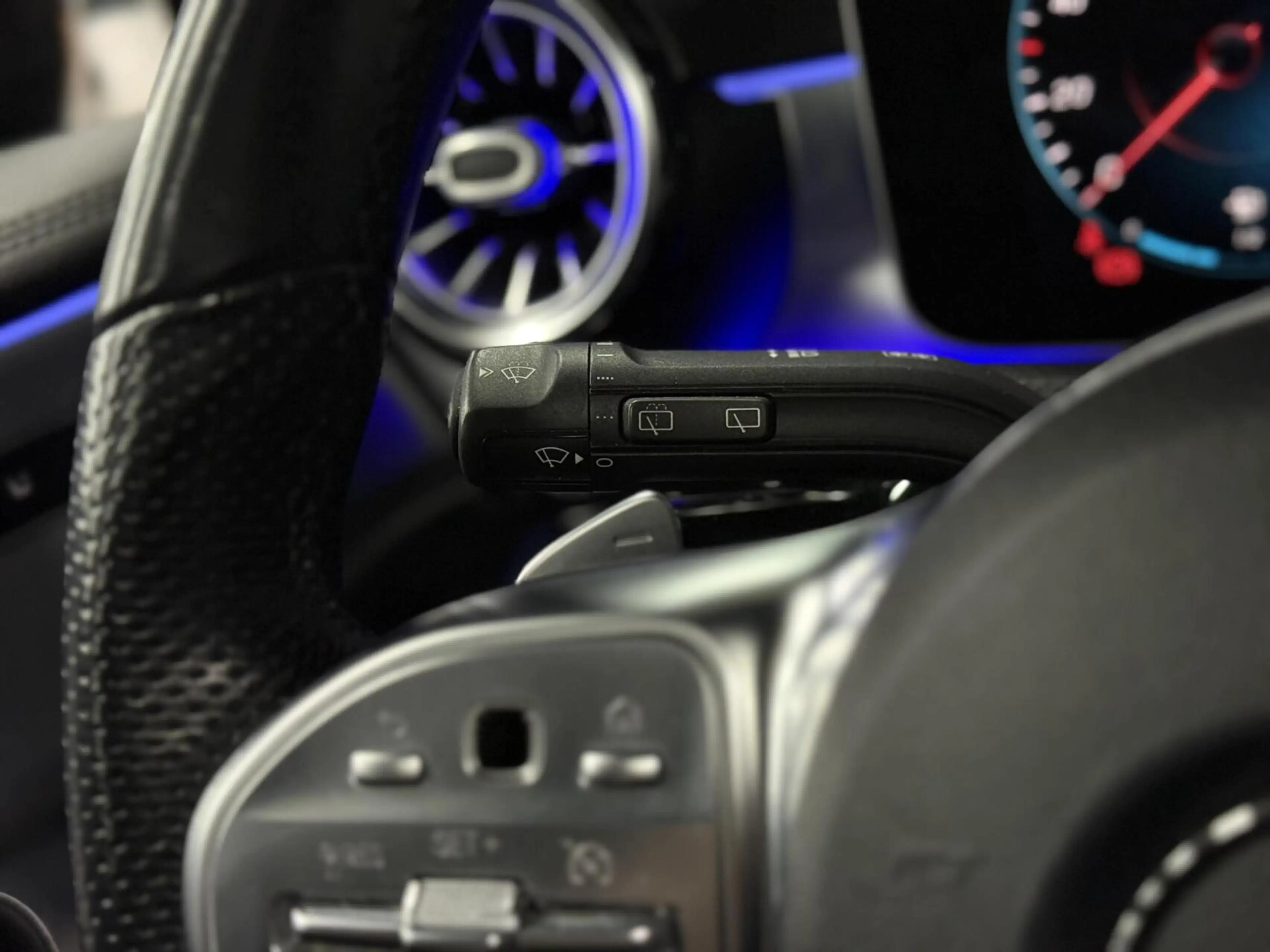 Mercedes-Benz A 180 AMG|PANO|SFEER|KEYLESS|LED|CRUISE|WIDESCREEN — photo 20