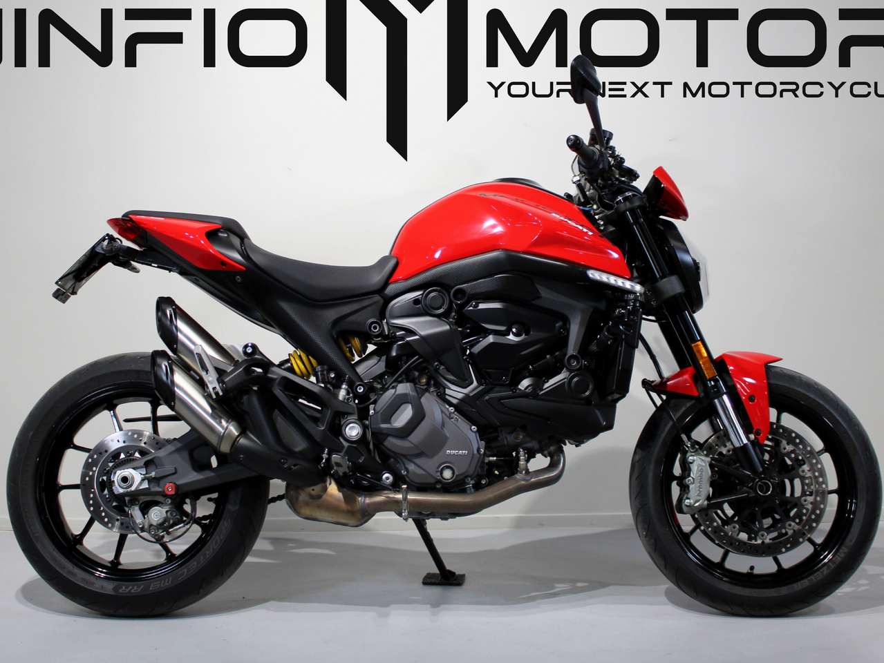 Ducati Monster 937 PLUS