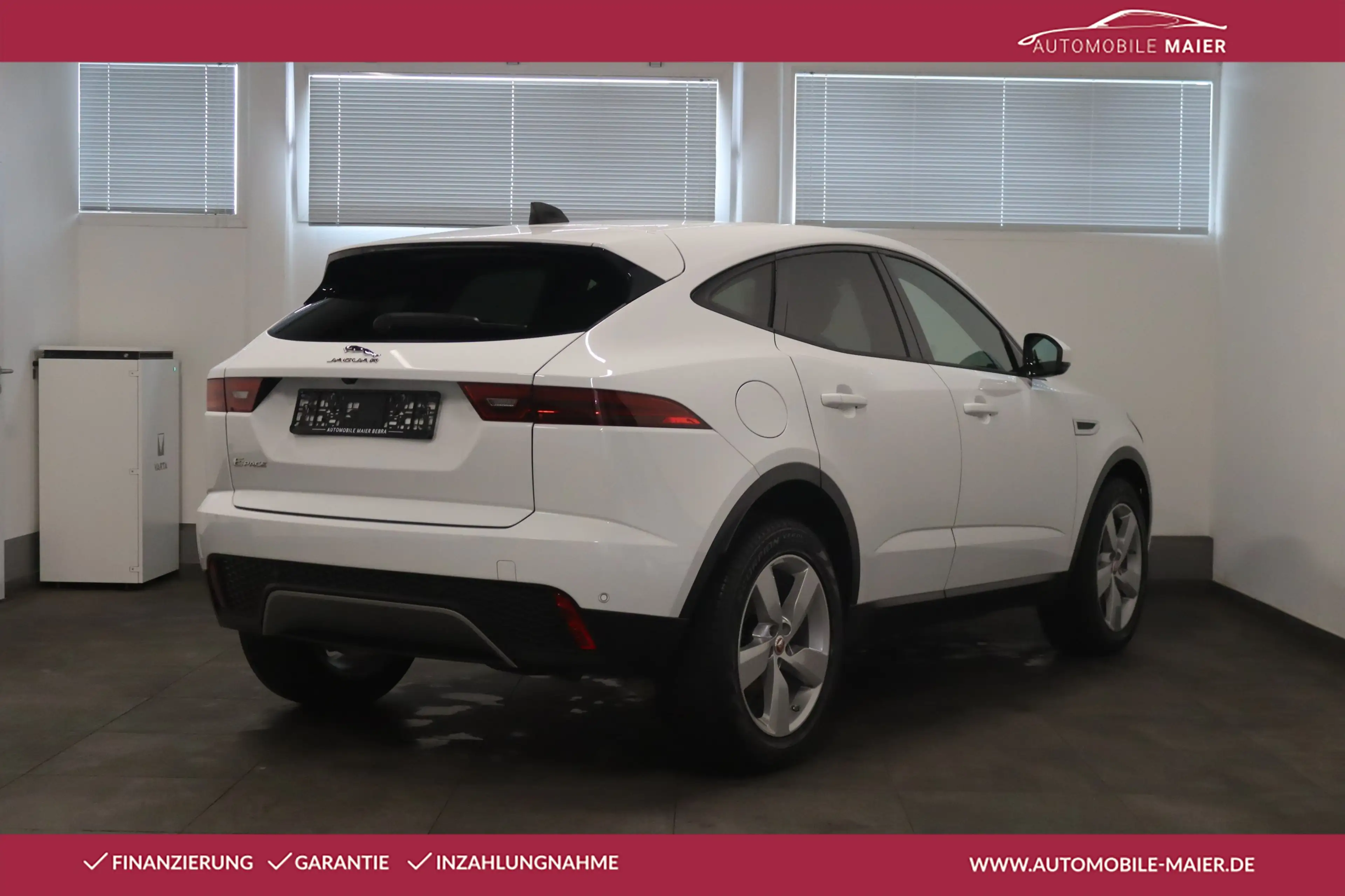 Jaguar E-Pace Aut. AWD-NAV-LED-KAMERA-MERIDIAN-APPS-SHZ — photo 2