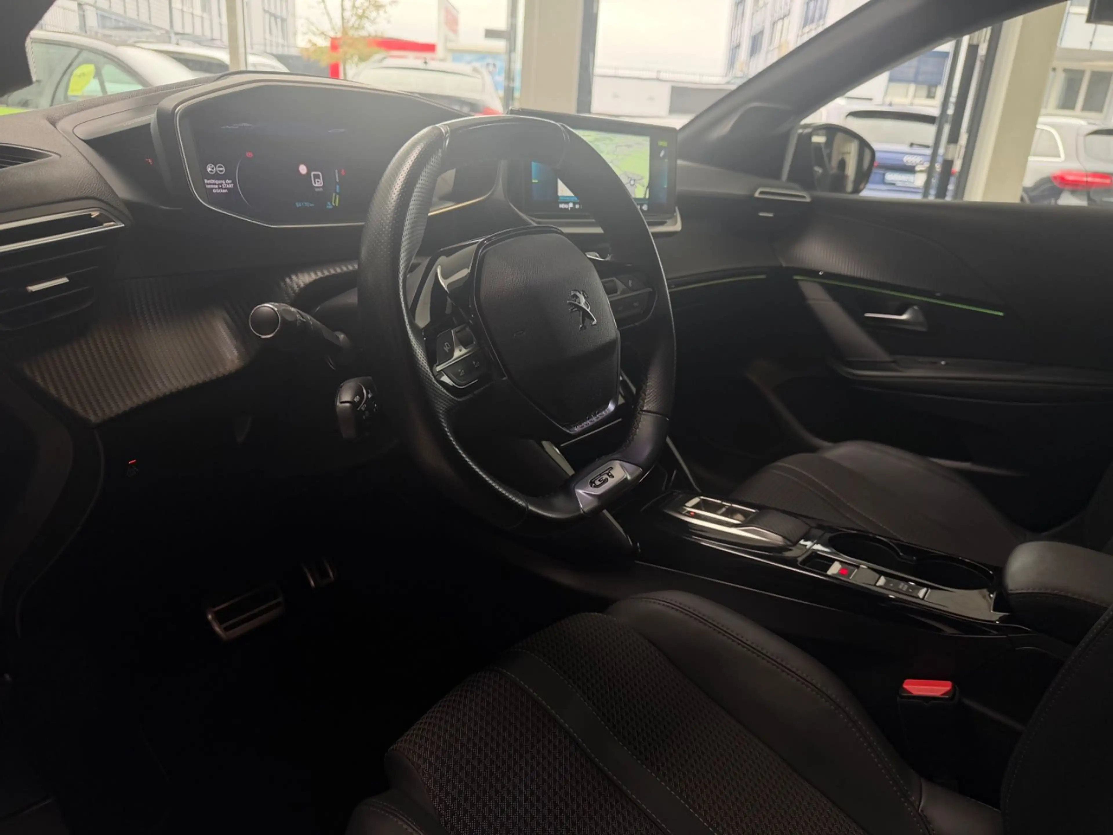Peugeot e-208 1.HAND GT PANO LED PDC SHZ KAMERA 93,9% — photo 19
