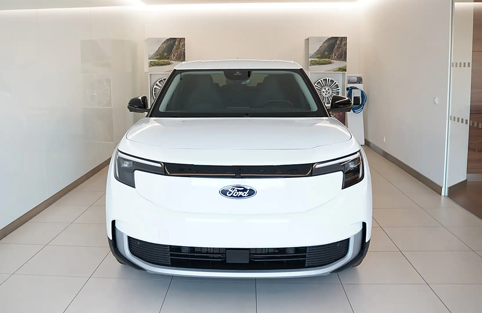 Ford Explorer Select 79KwH 286PS RWD Weiß - 2