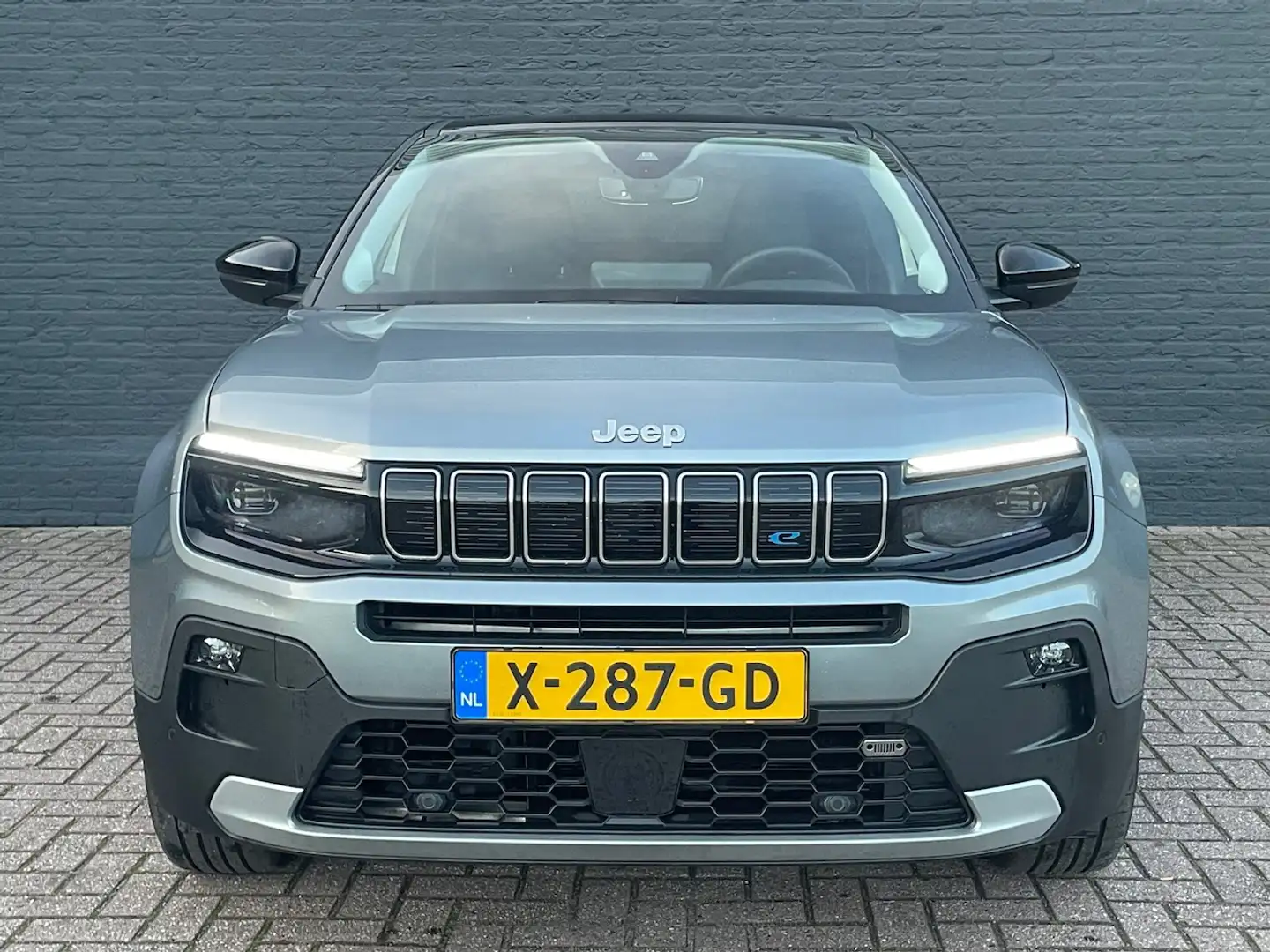 Jeep Avenger 54 kWh 156pk Aut 1st Edition I Stoelverwarming I N Grijs - 2