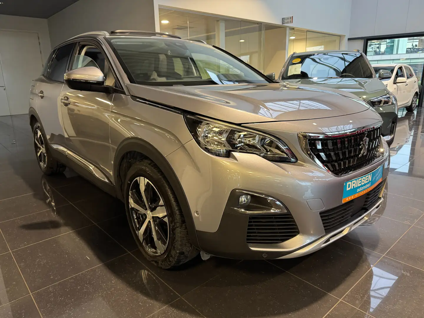 Peugeot 3008 3008 Allure Pack 1.2 Automaat/Navi/Pano/1j gar(1) Gris - 1