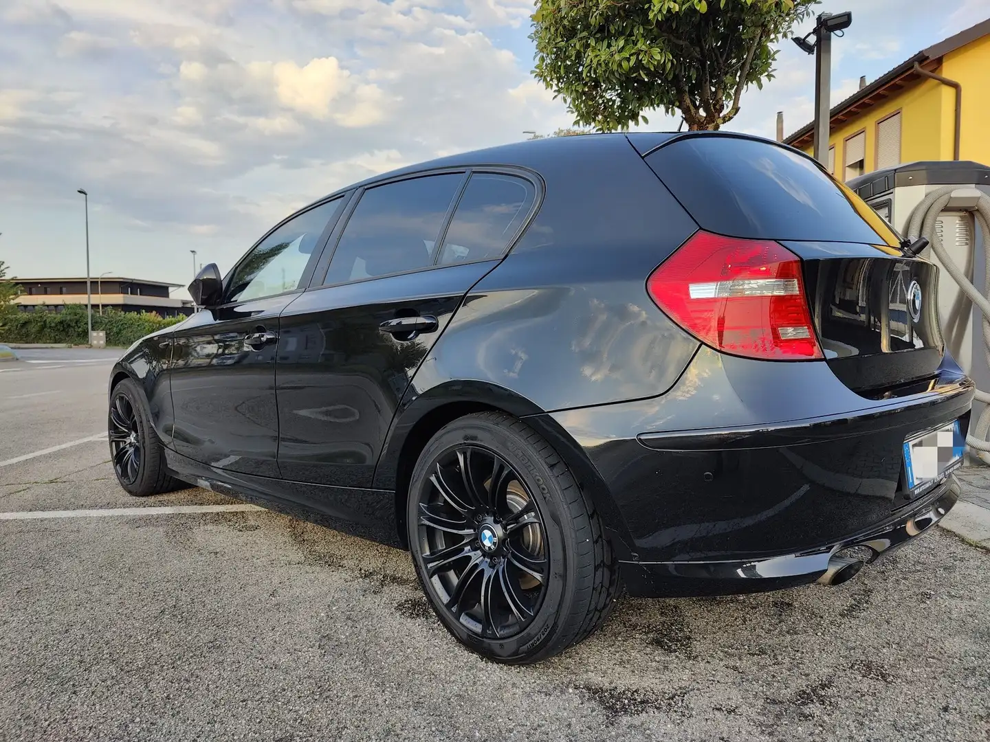 BMW 118 118d 5p 2.0 Attiva 143cv dpf Nero - 2