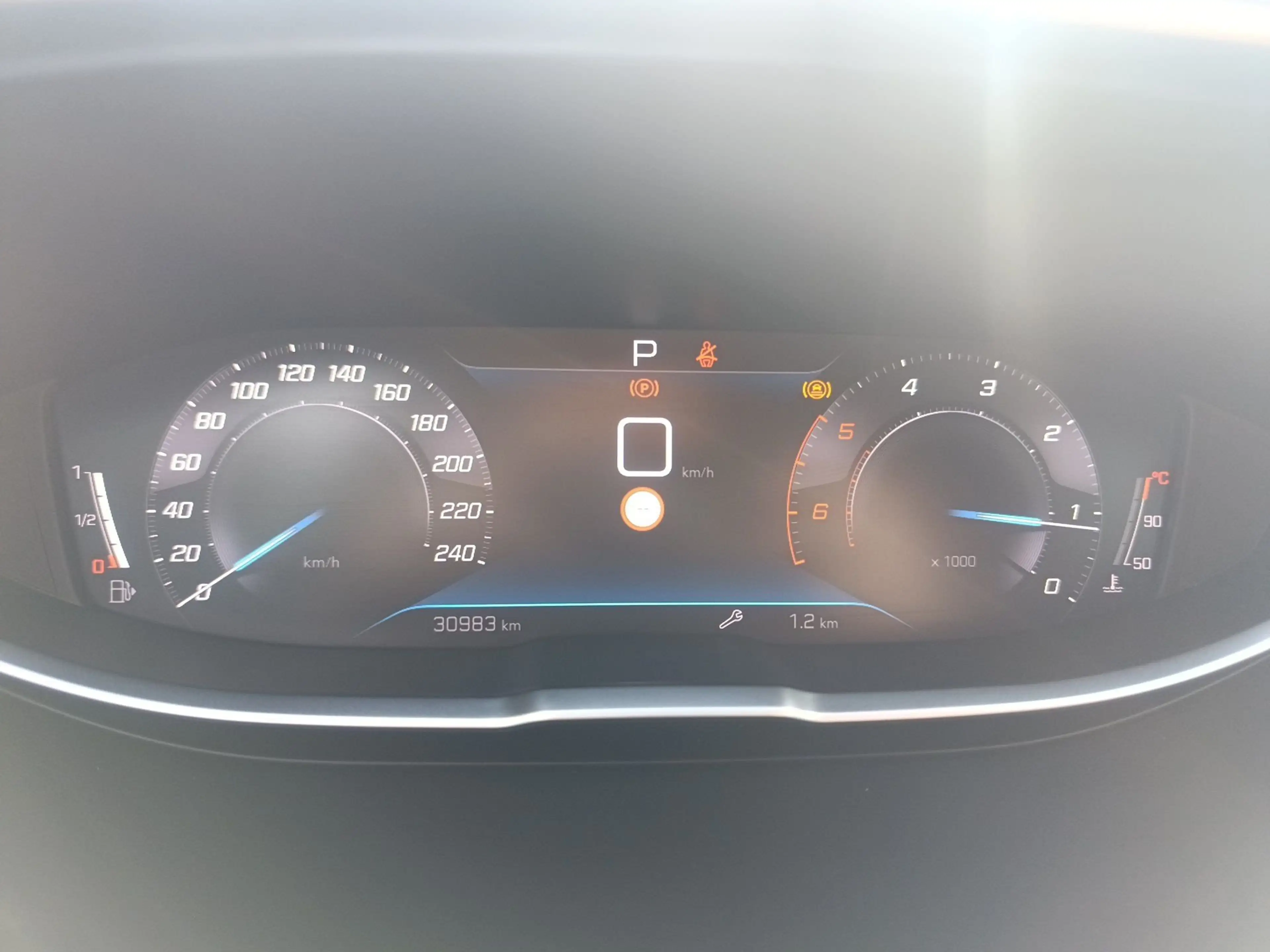 Peugeot 5008 1.5 BlueHDi 130 Allure Pack KeyLess LED PDC — photo 5