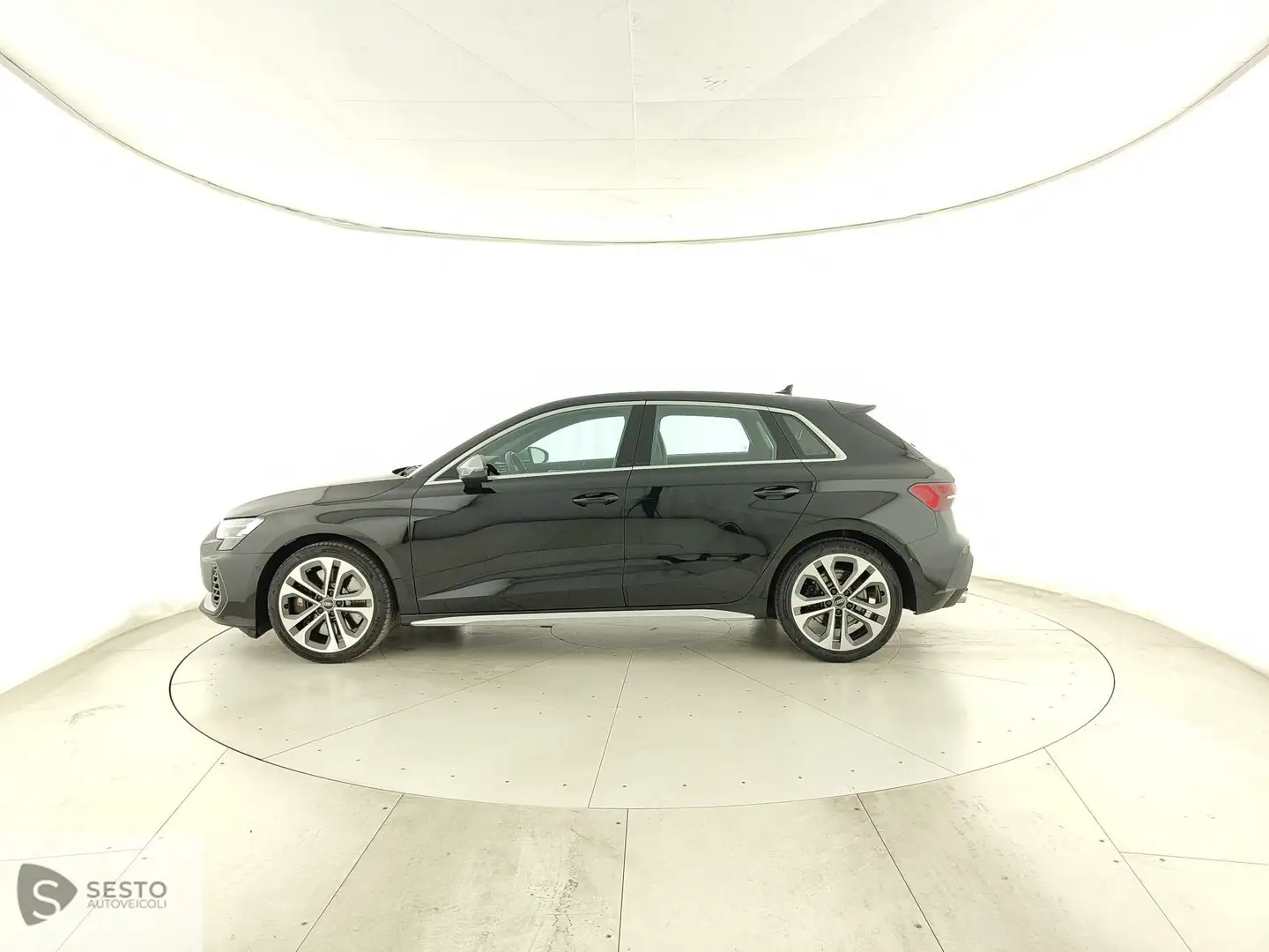 Audi S3 IV 2024 Sportback S3 Spb qu2,0 L4245 DSG Nero - 2