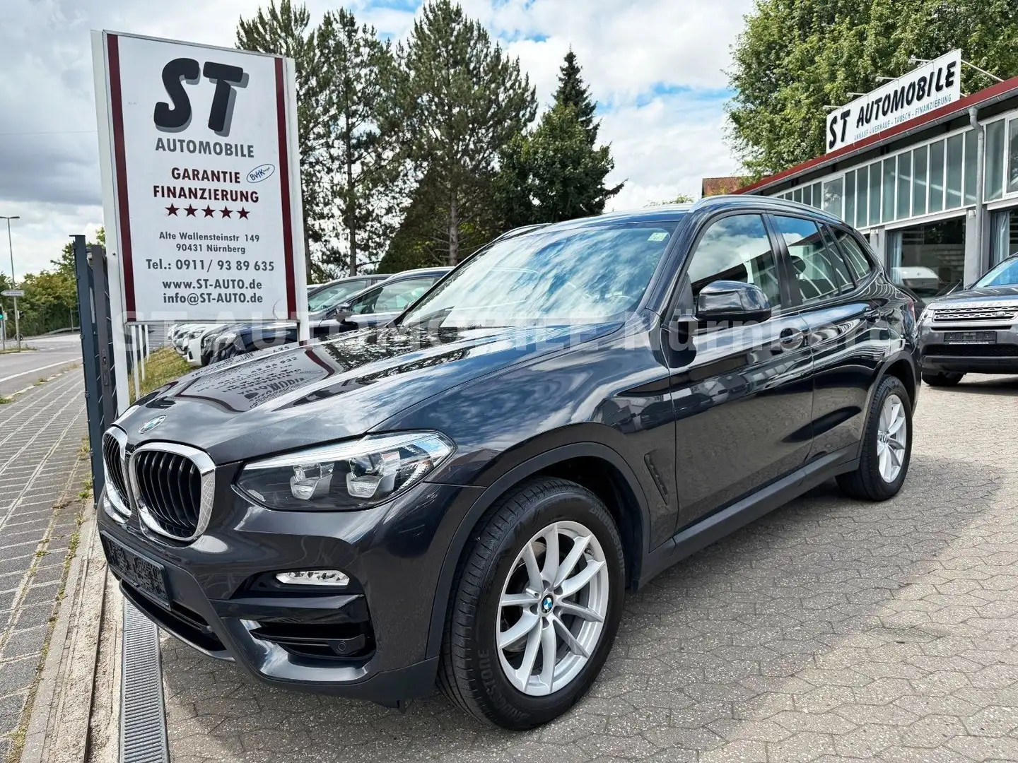 BMW X3 xDrive 20d Advantage*AHK*LED*PDC*TEMPOMAT* Grau - 1