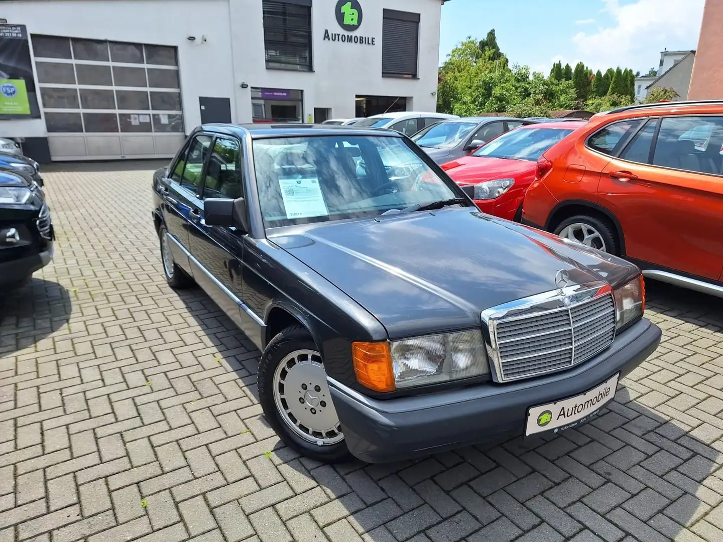 Mercedes-Benz 190 *4S-REIFEN*SCHIEBEDACH Černá - 1