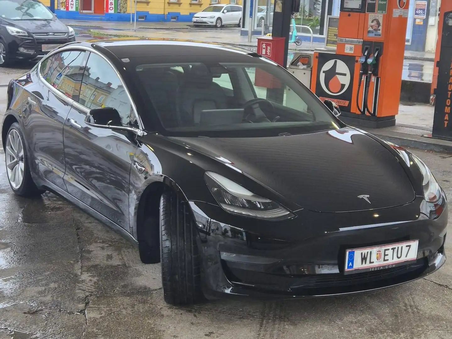 Tesla Model 3 Model 3 Standard Range RWD Plus 57,5kWh RWD Plus Schwarz - 1
