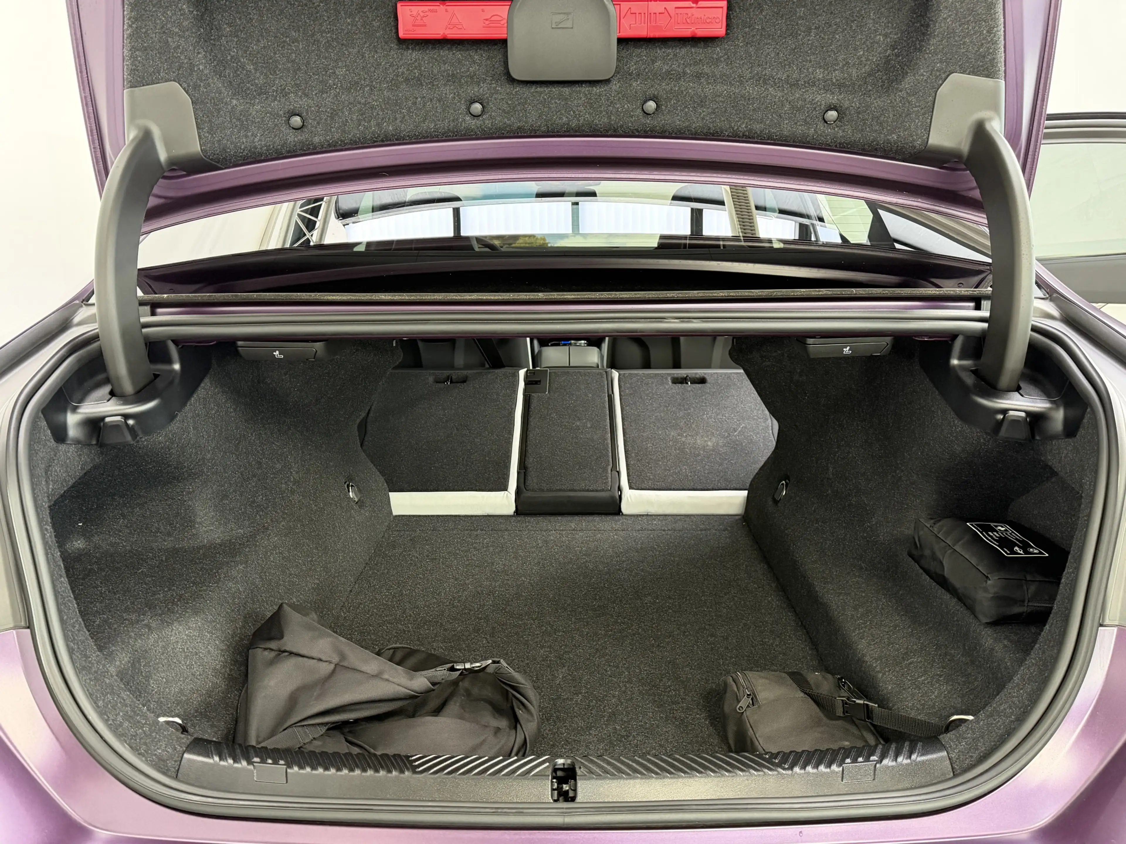 BMW M5 Individual Keramik CarbonExt. AHK Ultimate — photo 23