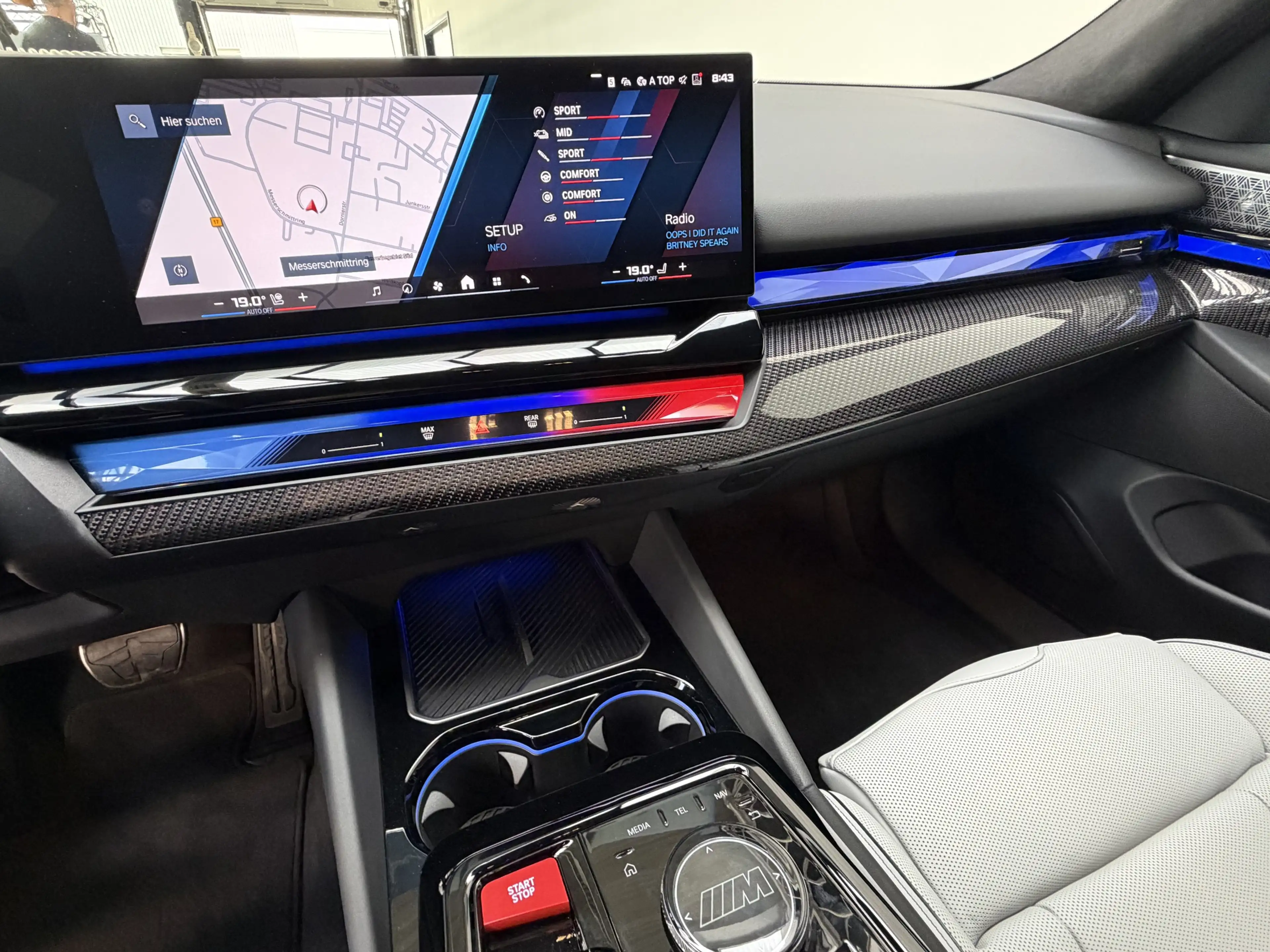 BMW M5 Individual Keramik CarbonExt. AHK Ultimate — photo 10
