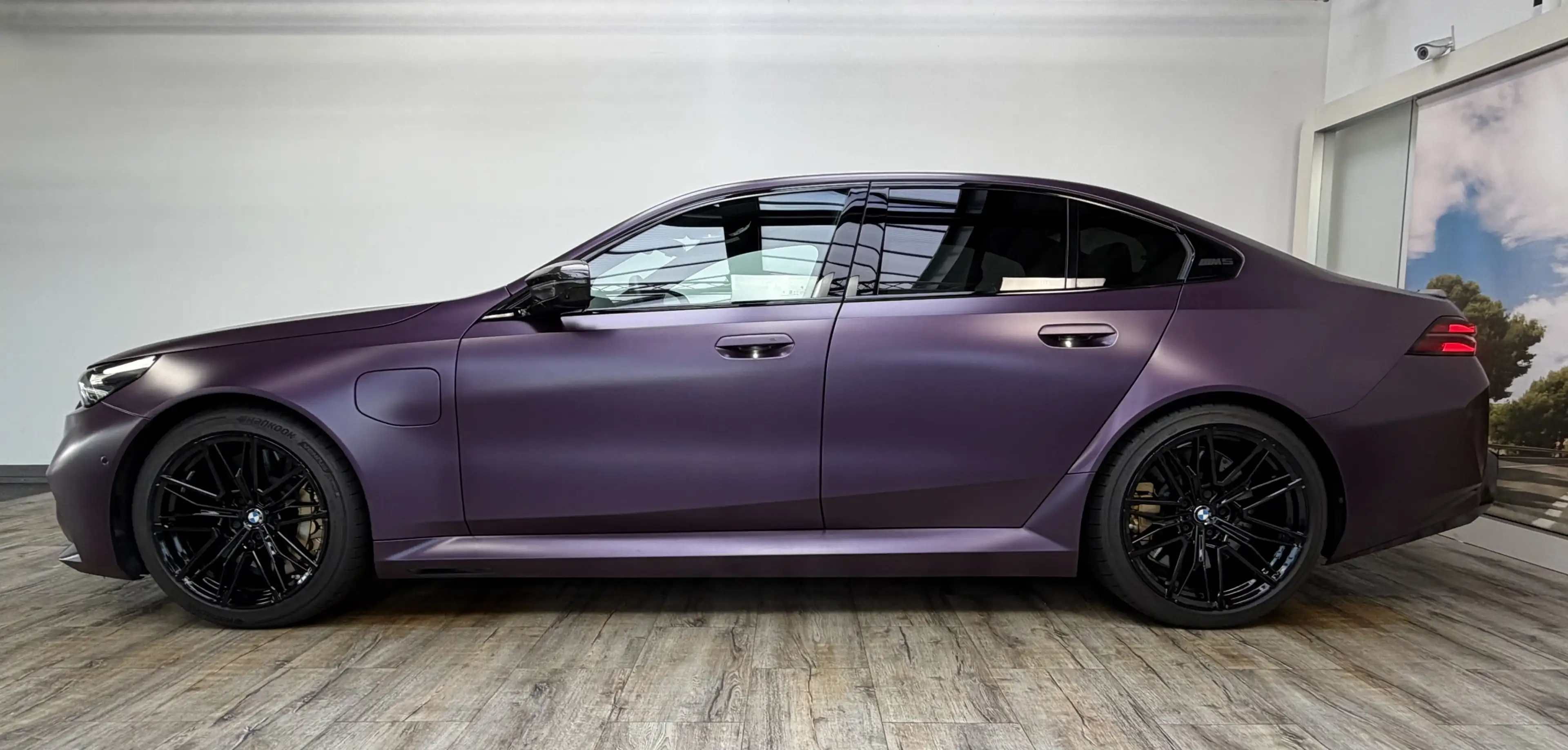 BMW M5 Individual Keramik CarbonExt. AHK Ultimate — photo 3