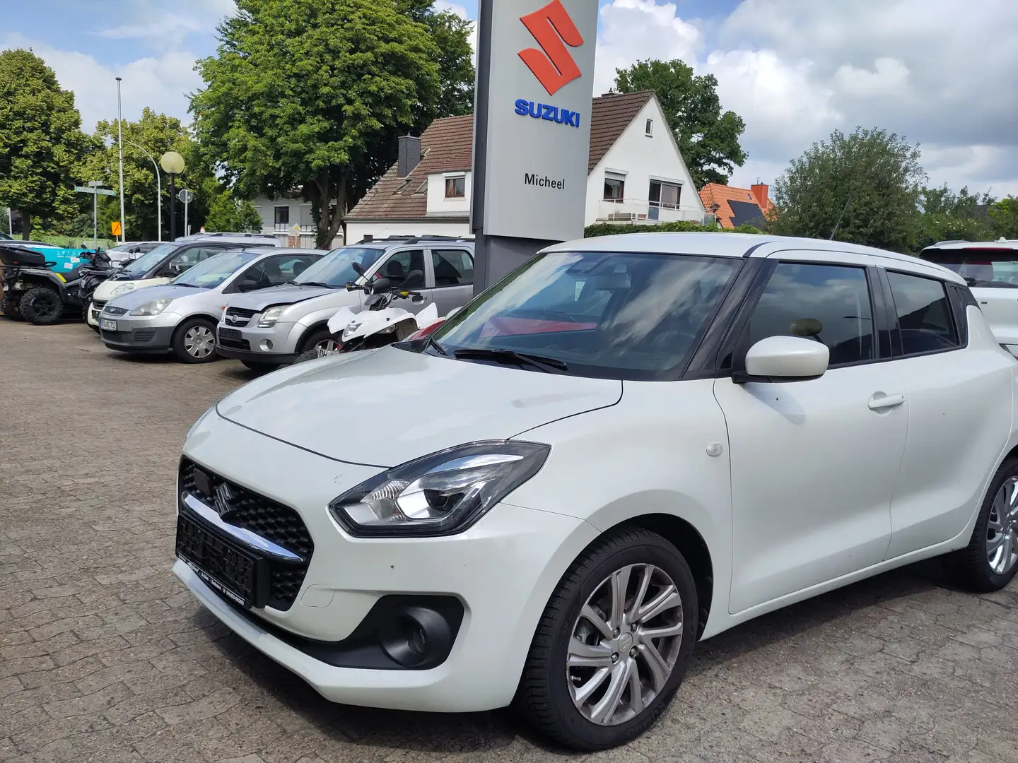 Suzuki Swift 1.2 Dualjet Hybrid CVT Comfort Weiß - 2