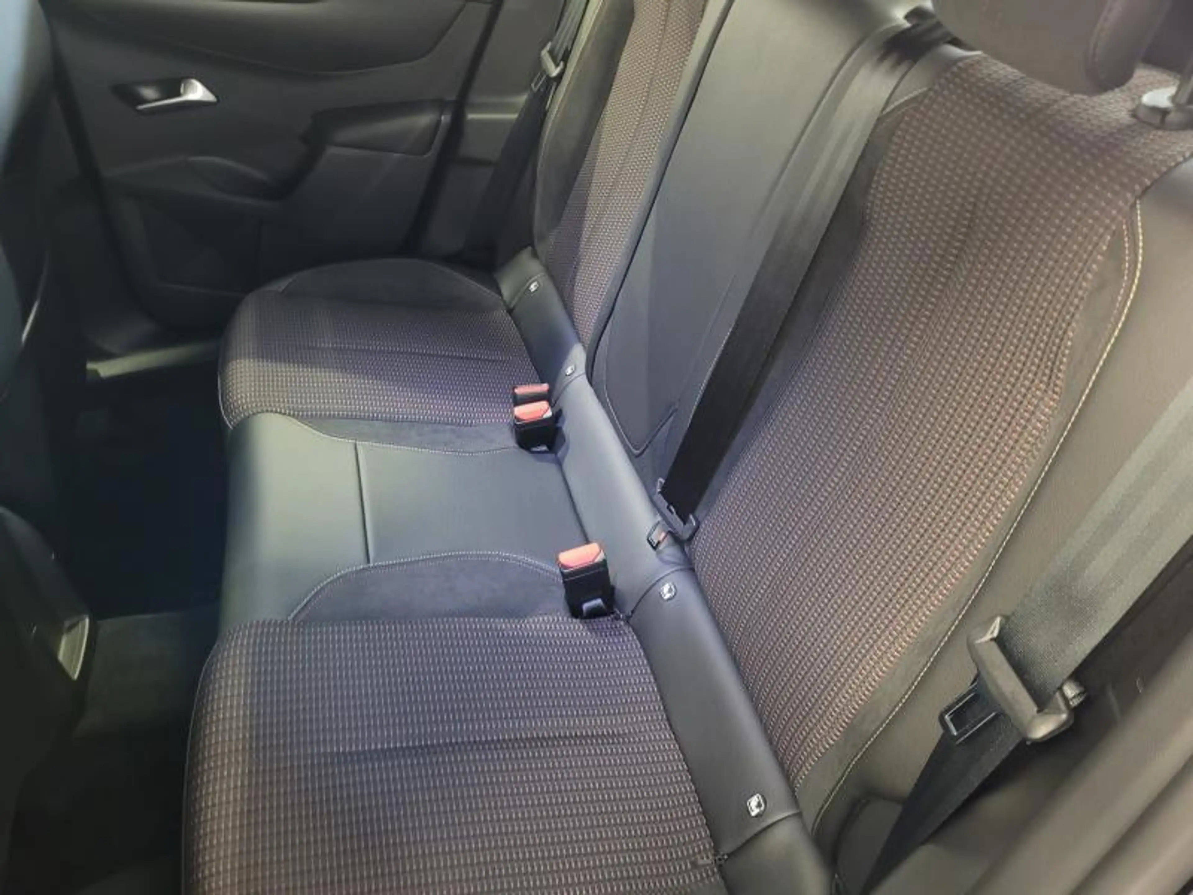 DS Automobiles DS 3 Crossback PERFOMANCE LINE  130 pk automaat — photo 14