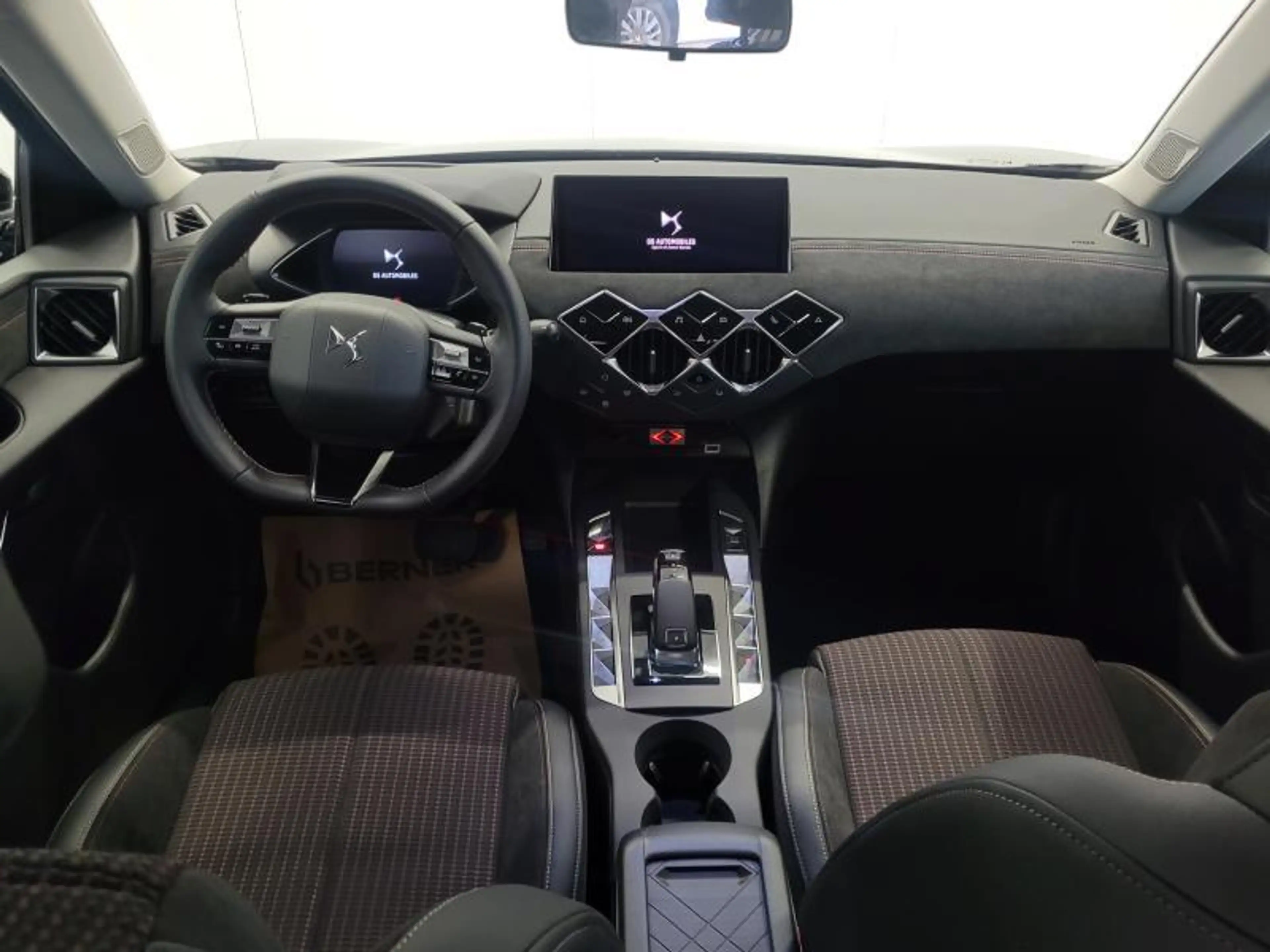 DS Automobiles DS 3 Crossback PERFOMANCE LINE  130 pk automaat — photo 15
