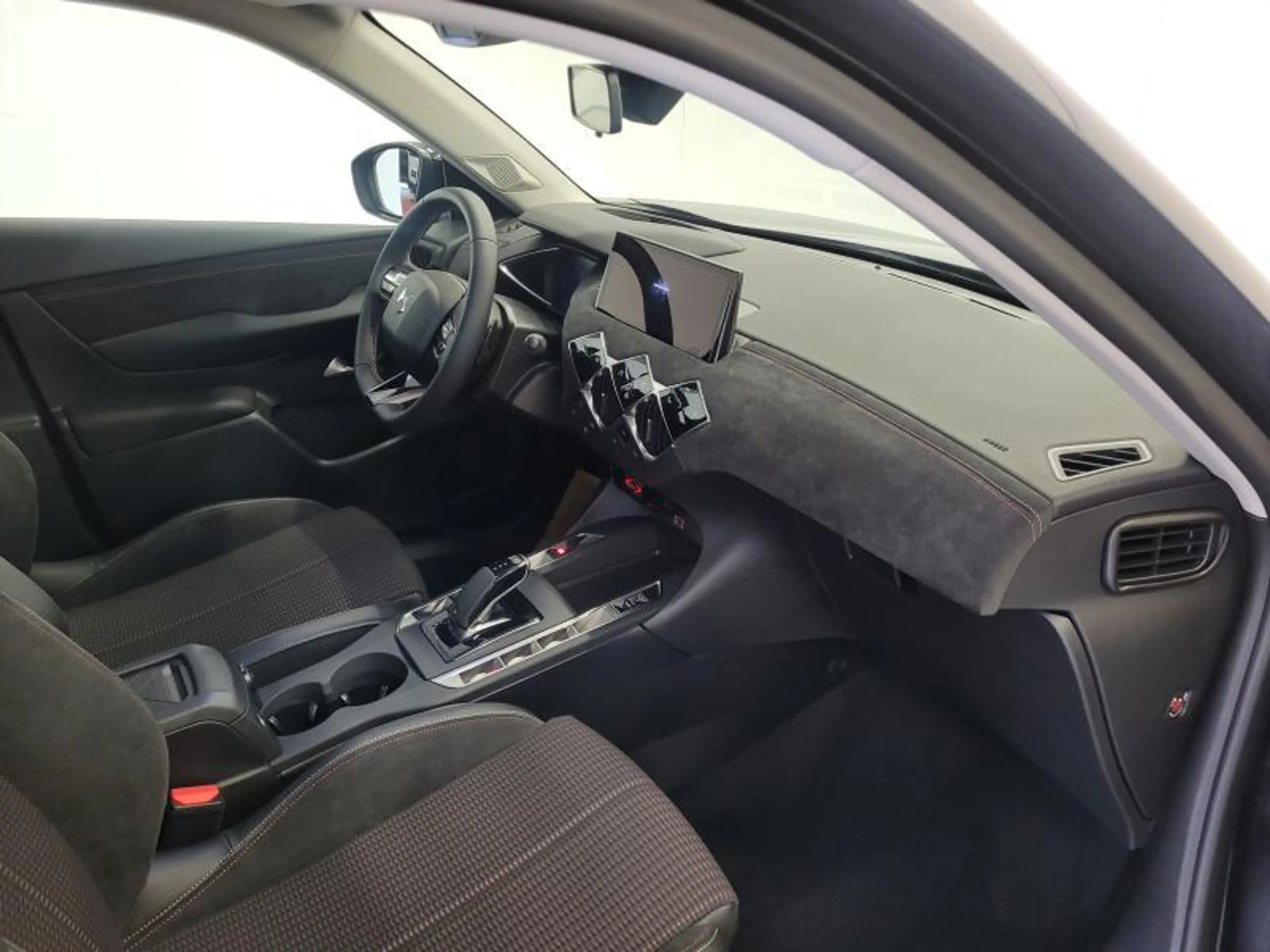 DS Automobiles DS 3 Crossback PERFOMANCE LINE  130 pk automaat — photo 10