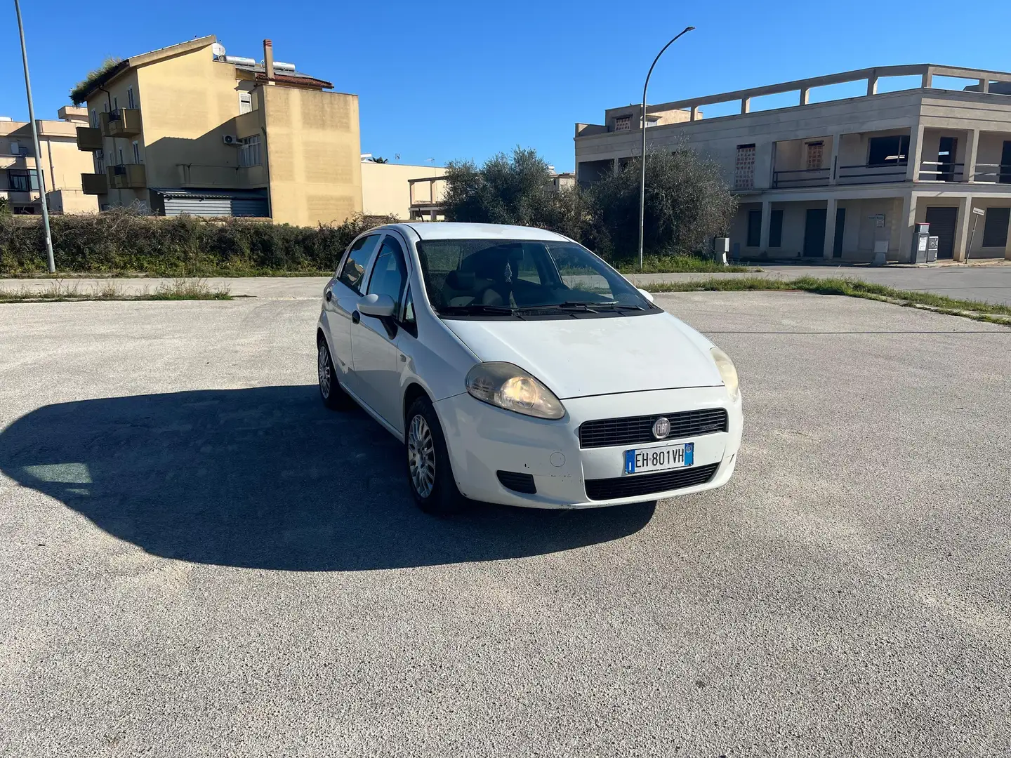 Fiat Grande Punto 1.3 MTJ Autocarro 4 posti Blanc - 1
