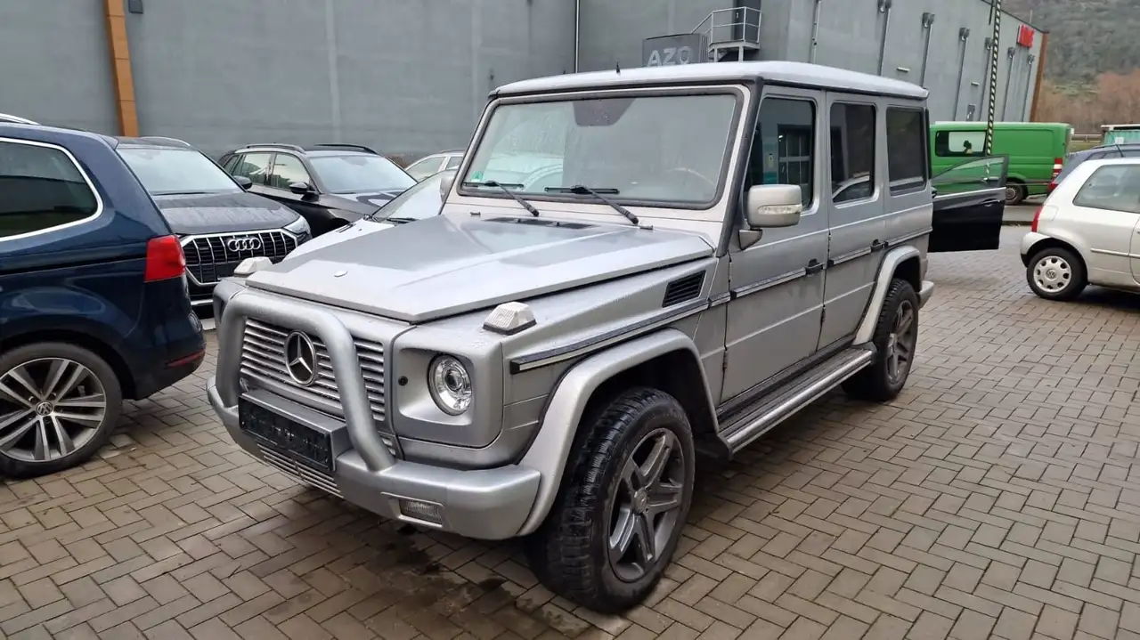 Mercedes-Benz G 400