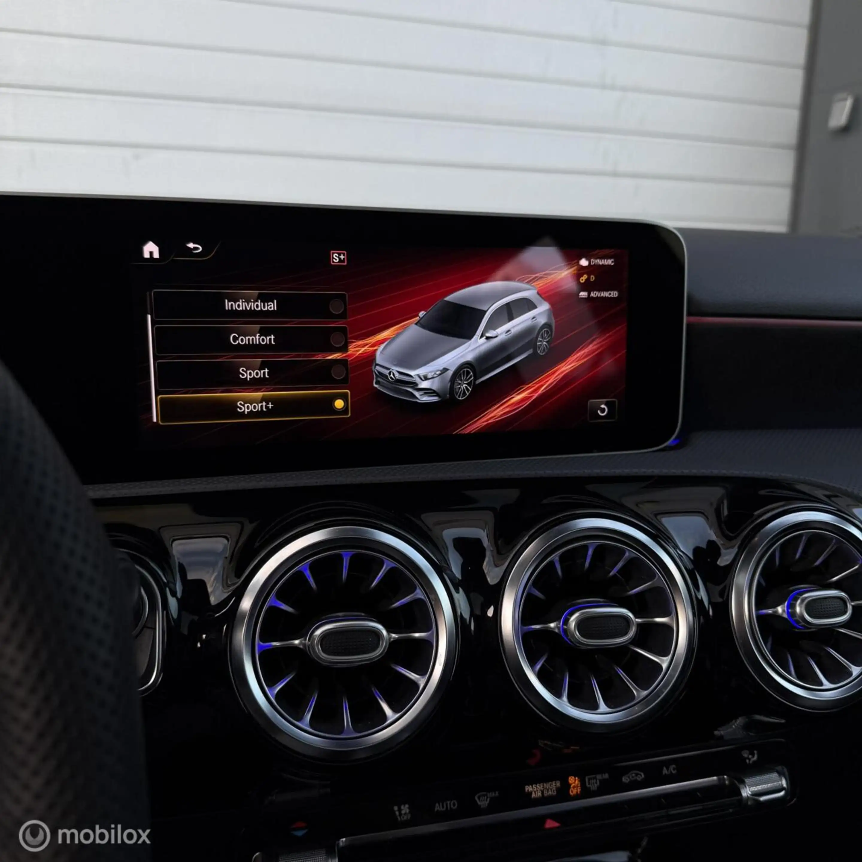 Mercedes-Benz A 35 AMG 4MATIC / AERO / HUD / PANO / BURMES — photo 17