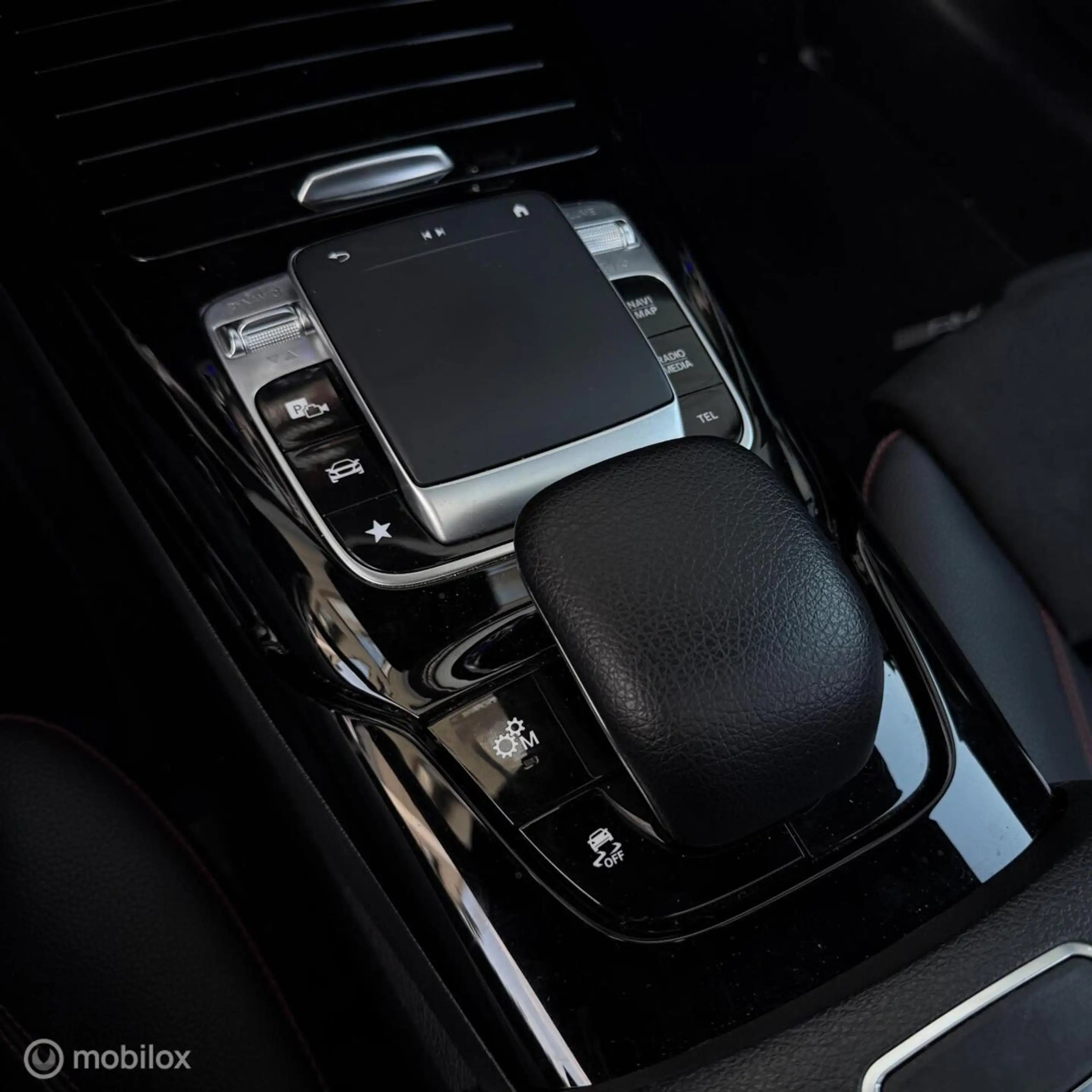 Mercedes-Benz A 35 AMG 4MATIC / AERO / HUD / PANO / BURMES — photo 12
