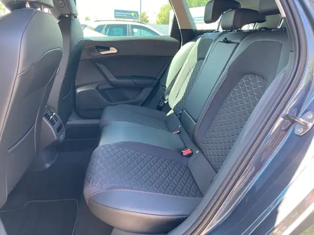 Seat Leon view 11