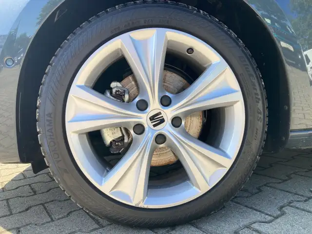 Seat Leon view 13