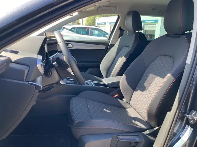 Seat Leon view 9
