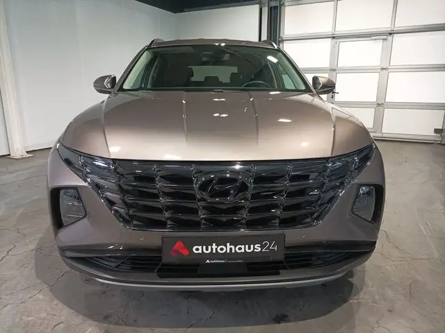 Hyundai Tucson view 2
