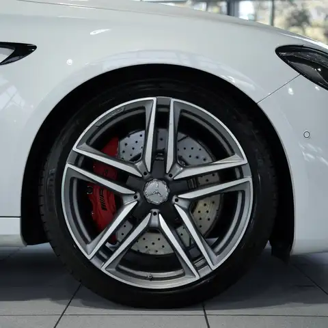 Mercedes-Benz E-Class view 13