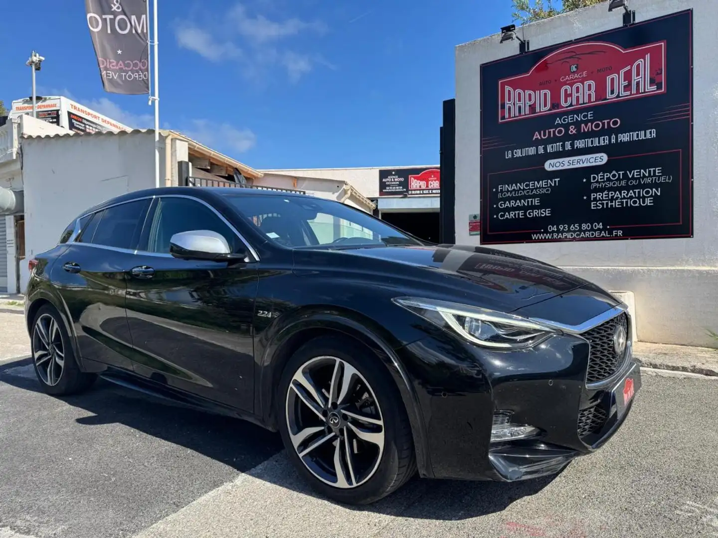 Infiniti Q30 2.2d - BV DCT  BERLINE Sport Noir - 1