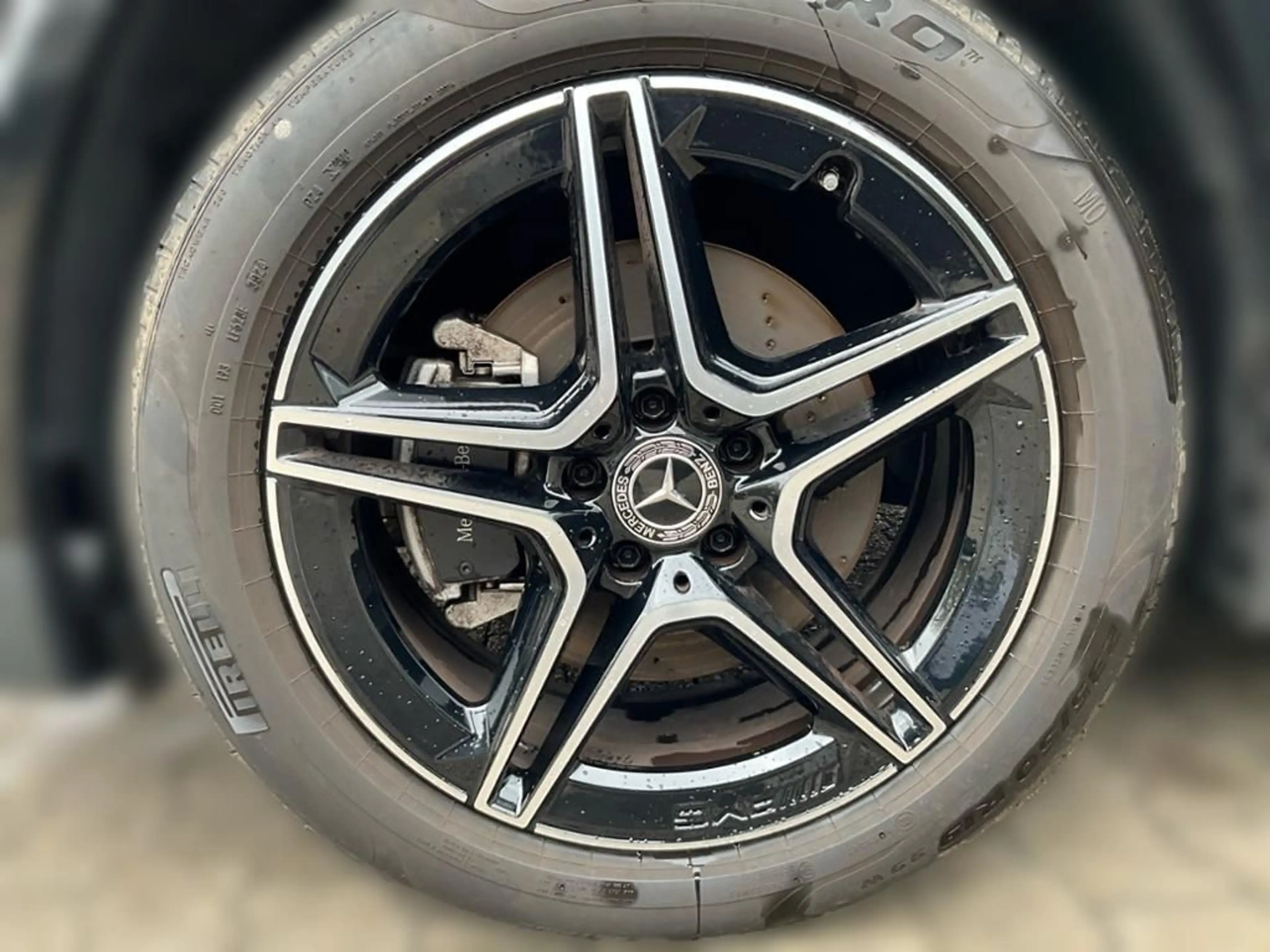 Mercedes-Benz GLA 200 d AMG Line Advanced Plus ACC AUT Kam. — photo 15