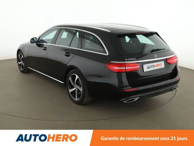 Mercedes-Benz E-Class view 4