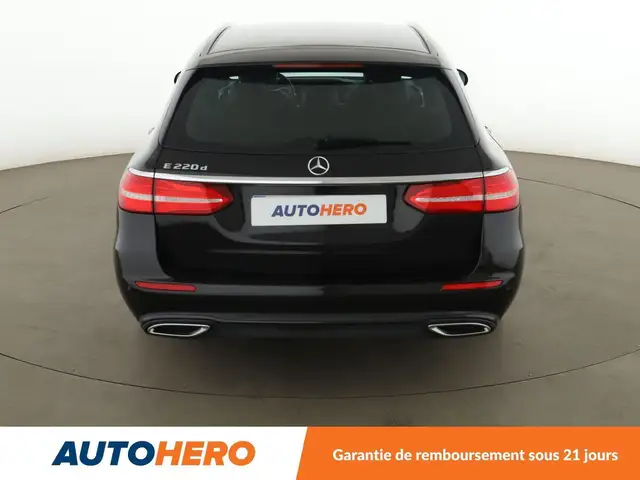 Mercedes-Benz E-Class view 5