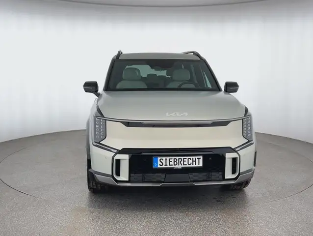 Kia Ev9 view 2